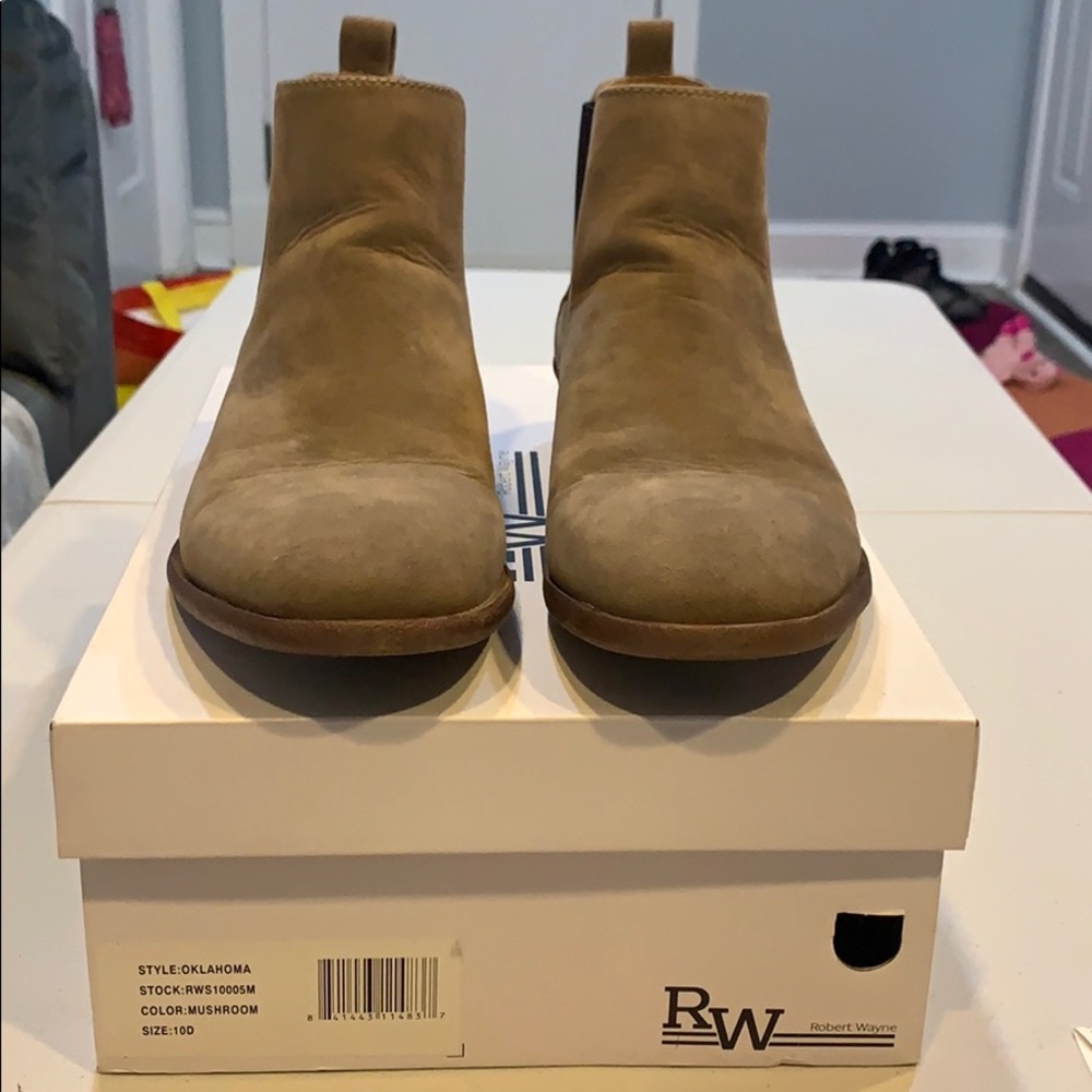 Robert Wayne Chelsea Boots